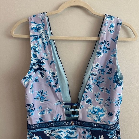 Nanette Lepore Priya Plunge One Piece NWT - Picture 10 of 11